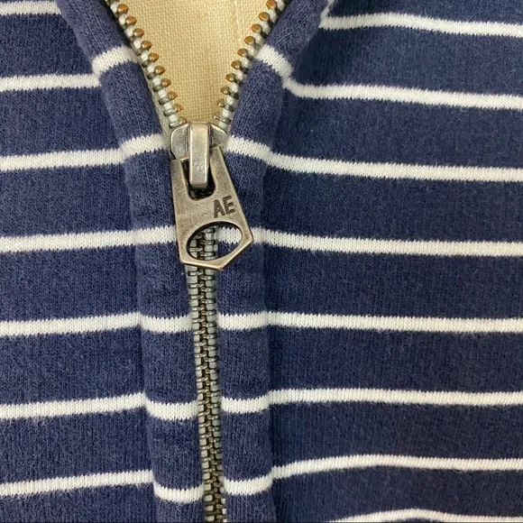 AMERICAN EAGLE OUTFITTERS STRIPPED HOODIE - Picture 12 of 12